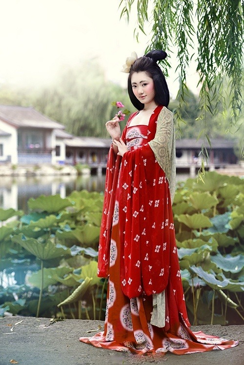 stalintortoise:  Women dress from tang dynasty (汉服 Hanfu)