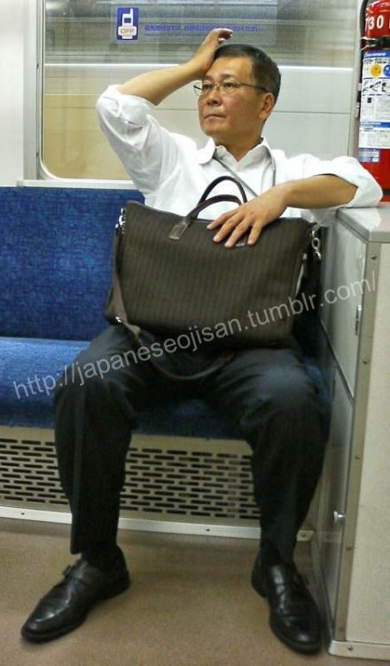 kodawarino1pin: japaneseojisan: かわいいお父さん NICE Handsome