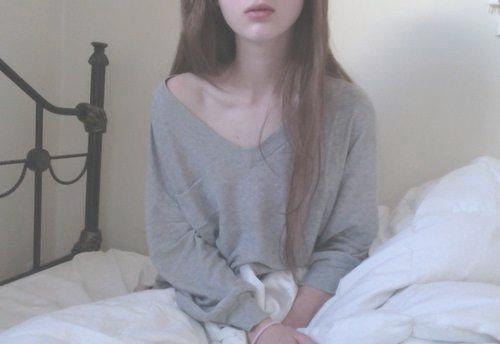 pale-nightingale:  ♡ horny teen who has a pale blog ♡ 