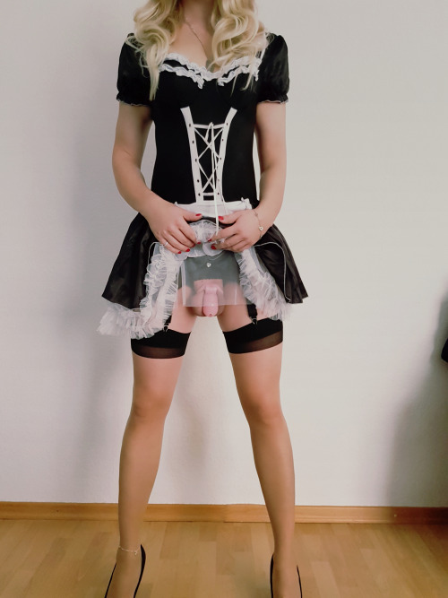 sylvanachastity:sissysophiesdiary:More pics from the Maid Set :) Aaaand someone asked for a bare bot