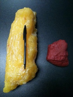 fitandworkouts:  5 pounds of muscle vs 5 pounds of fat