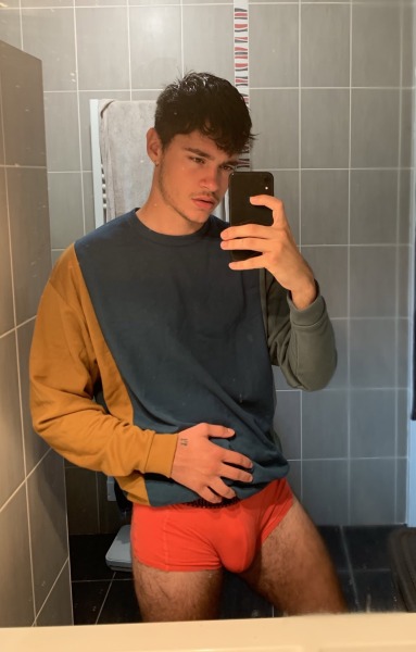 bisexual-teenager:dariopenn:You’ve come this far, might as well give me a follow&hellip;