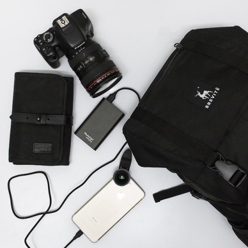  GIVEAWAY  We’ve partnered with @brevitedesignē to help you capture your best adventures! You can wi