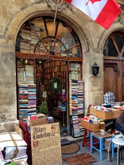 lilyadoreparis:  The Abbey Bookshop, 29 Rue de la Parcheminerie, Paris 5e.