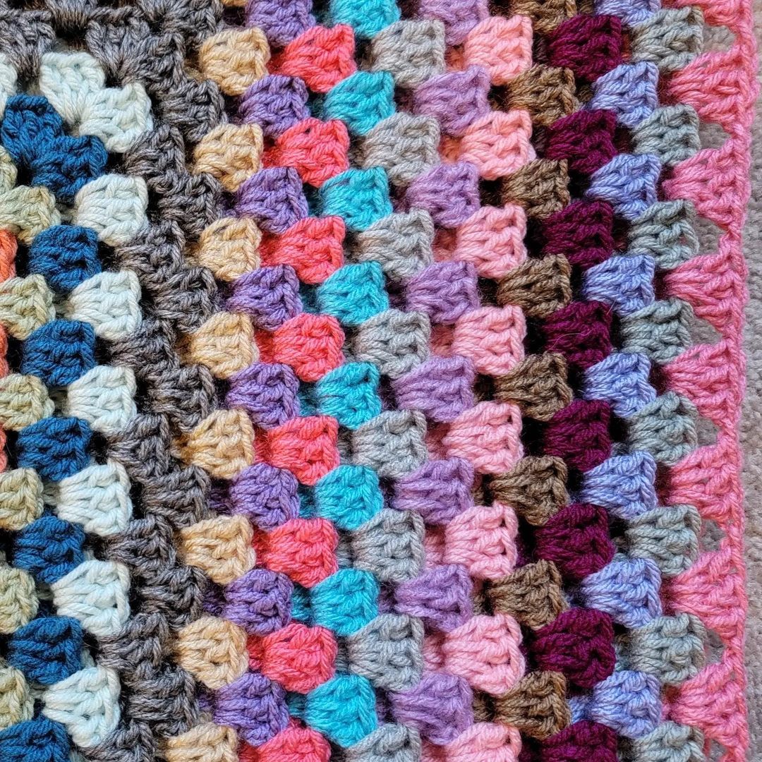Crochet Me Lovely — piperkymber: Blanket I’m working on for my...