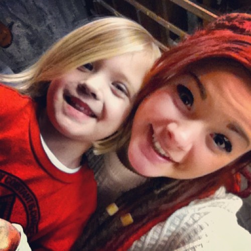 jjprentiss:  my bestfriend #cousin
