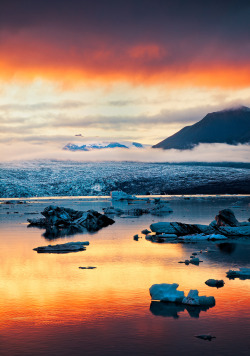 0rient-express:  Iceland - Burning Sky |