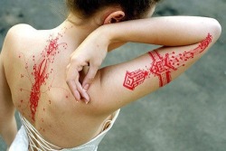 sickuper:  Amazing tattoos on this girl.