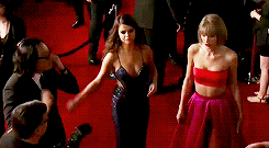 vanessaannes:  Taylor Swift &amp; Selena Gomez, Grammys 2016 