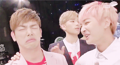 iambestfriendshawol-blog:  Do you have something that you want to tell us? 