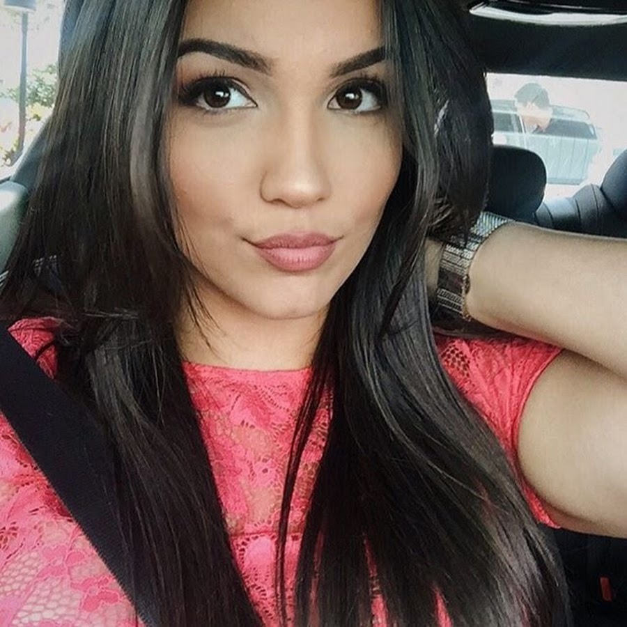 beautifulwomen30:   Natascha Encinosa 