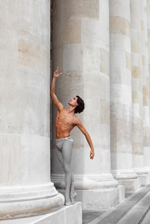 lovelyballetandmore:  Stanisław Węgrzyn  | The Royal Ballet  | Photo by  Justyna Gieleta  