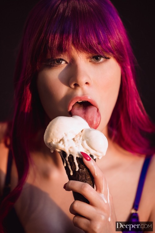 Adultstars-Sfw:winter Jade Mr. Crude Watched As Winter Ate Her Ice Cream Cone.“Wow!