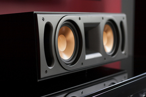 analog-dreams:  Klipsch RC25 Flickr: http://flic.kr/p/iUCa5j 