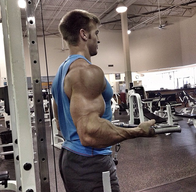 muscleguy809:  adonisreflected:  Adam Charlton, Part 4  Love 