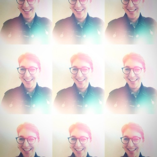 Bae #mayimbialik #goddess #actress #scientist #oneofthefewrealhumans #frick