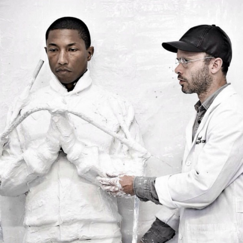 studioworkout:Encasing the producer-singer-cum-curator in plaster,Daniel Arsham collaborates with 