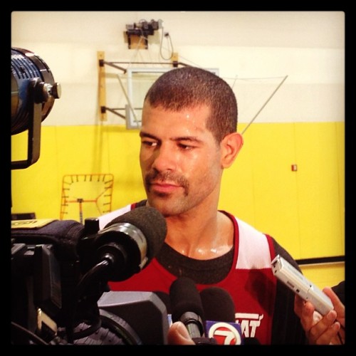 instanba:  Shane Battier showing off a new facial look after today’s practice :: http://bit.ly/11XLNmD