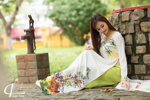  Vietnamese long dress (Ao dai) bởi Beauty Collection Qua Flickr: Photo backup https://flic.kr/s/aHs