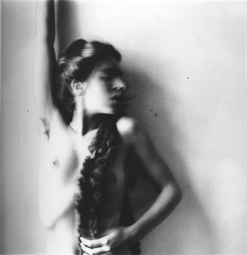 vivipiuomeno:  Francesca Woodman - Polka Dots, Providence, Rhode Island, November