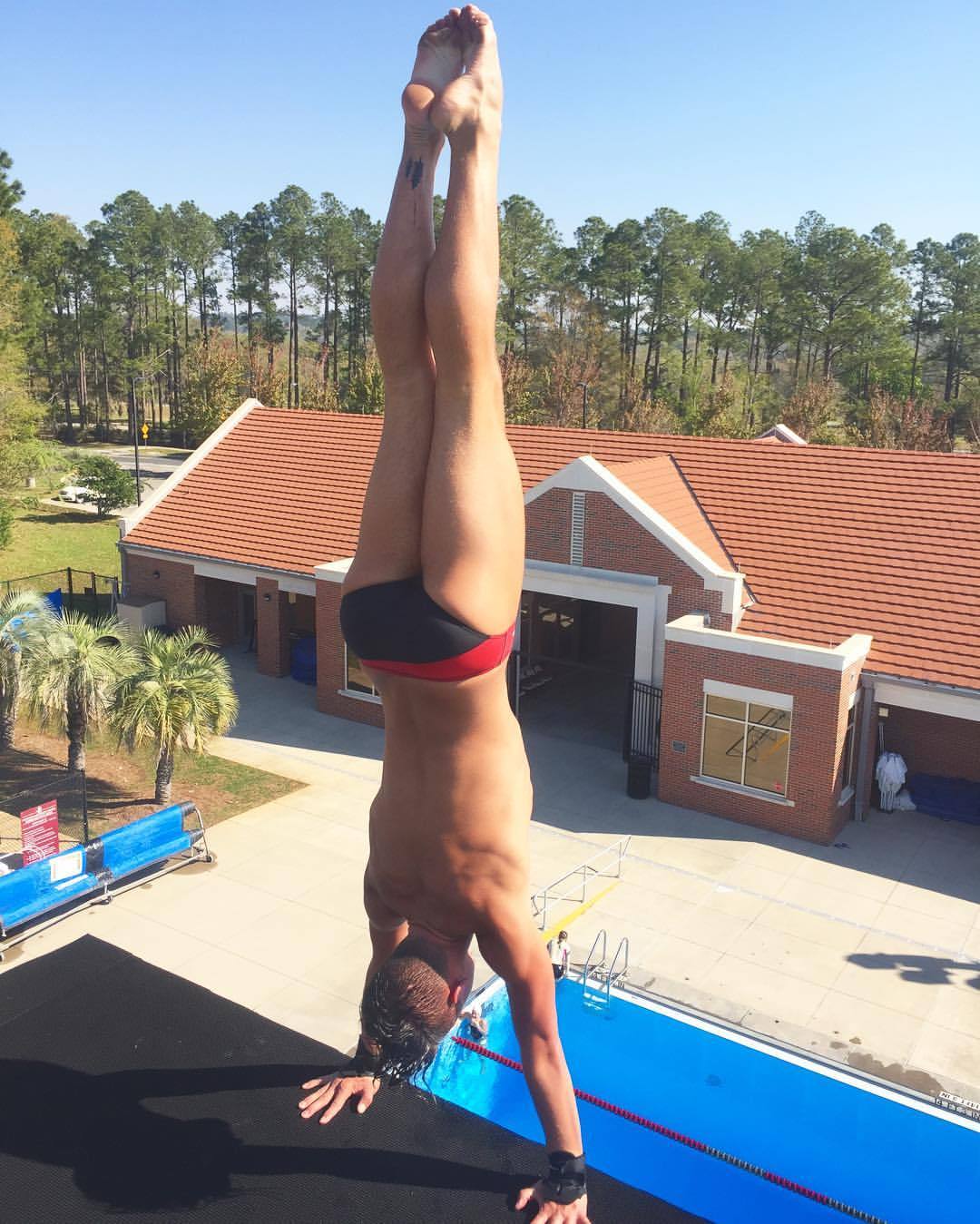 debriefed:Sports Hotties: up and coming Canadian diver Aidan Faminoff in his speedos