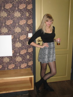 Pantyhose Candids