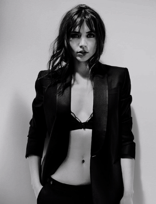 wemoveinspasms: Ana de Armas for Fotogramas (September 2016)