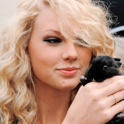 upinflamesicon:[requested] taylor swift debut era.