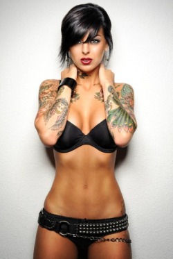 Women with tatoos