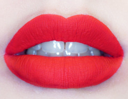 Piercemethesirens:  Lips En We Heart It. Http://Weheartit.com/Entry/81560324/Via/Yessie_Ben_Black