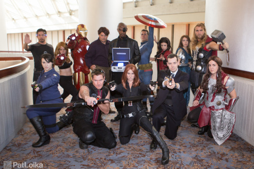 tabbytyler:janinekspendlove:patloika:Another awesome group I got to shoot at Dragon*Con? This Avenge