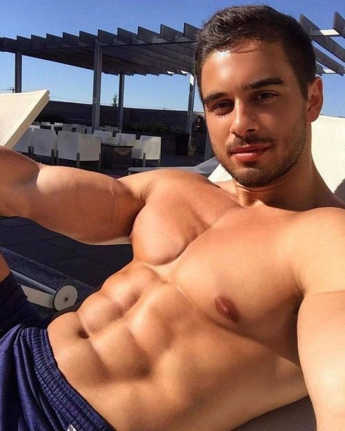 rippedmusclejock: You can start with like placing your hand on my abs