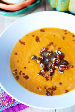 foodffs:  Easy pumpkin soup Really nice recipes. Every hour.