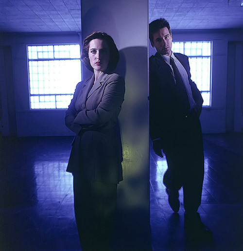 qilliananderson - Gillian Anderson & David Duchovny by Michael...