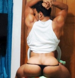 gaybubblebuttboyz:  gay-mx:  Facebook: GAY