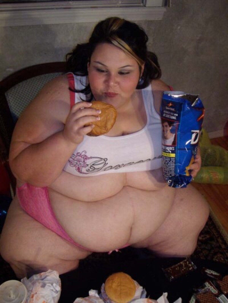 katiegetsfat:  Pigging out 
