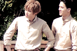 skyluxer:  Niel playing hard to get 