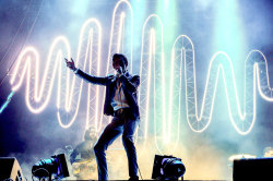 stuckonaturner:  Alex Turner @ Lollapalooza 2014 