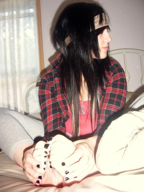 girlfeetcellar:  ;)