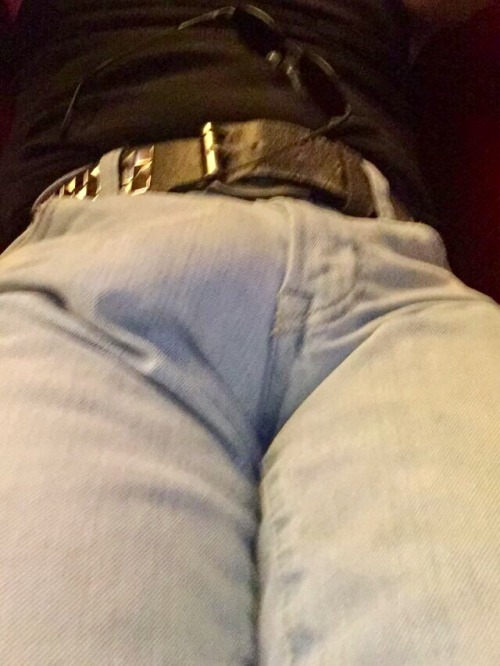 jeansdude14: phd-bullrider: Can’t hide or deny a cowboy hard-on! Beautiful buldge. Let me open