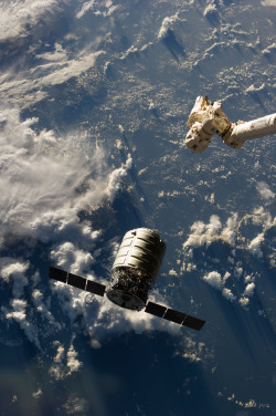 Humanoidhistory:  September 29, 2013 — The First Cygnus Commercial Cargo Spacecraft