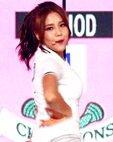 tiffanyhwangz:  hyejeong in heart attack performances  