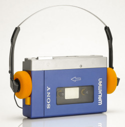 nevver:Happy Birthday Walkman