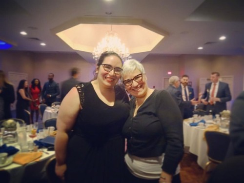 I couldn’t have done it without the madre. ❤️‍⚖️‍ #graduation #graddinner #QuestToEsq #twinning #mom