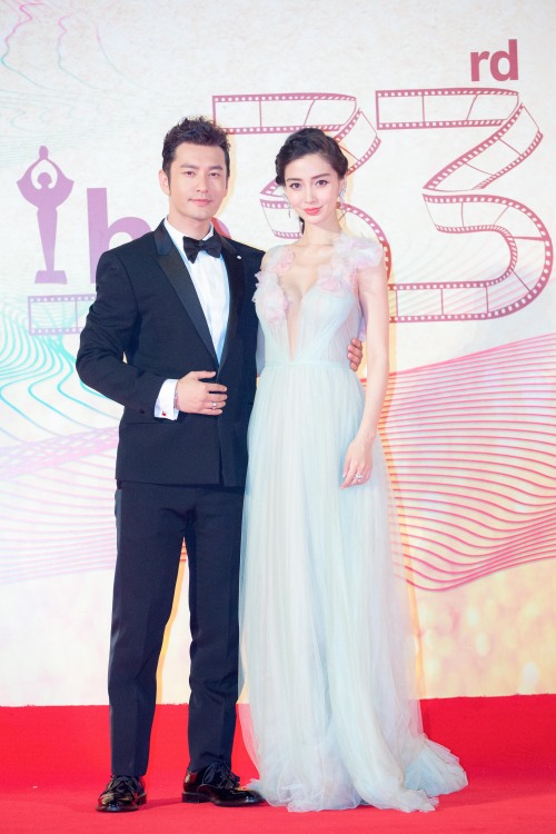 ANGELABABY wearing MARCHESA RESORT 2017
