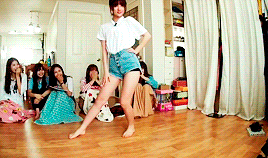 maknaemiso:send me your girl group bias and i’ll make you a gifset:eunha from gfriend for