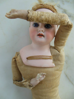 hazedolly: Antique bisque head / kid leather &amp; cloth body doll Photo credit: eBay seller ID “antiquefindercny” 