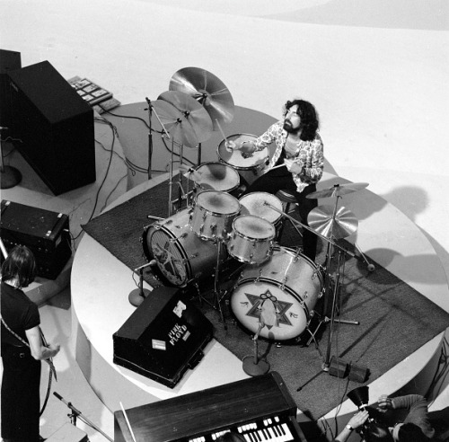 thepinkfloydisinmyheart: Nick Mason - Roland Petit TV Show 21.11.1970