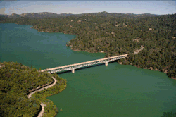 micdotcom:  The magnitude of the California drought — in one GIF   The stunning images above shows the effects of California’s drought on Lake Oroville State Recreation Area, a state park north of Sacramento.  The photographs were taken three years