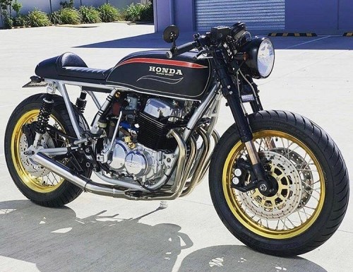 bestcaferacers: Honda CB 550? 750? bestcaferacers.com #bestcaferacers #caferacer #scrambler #bratsty